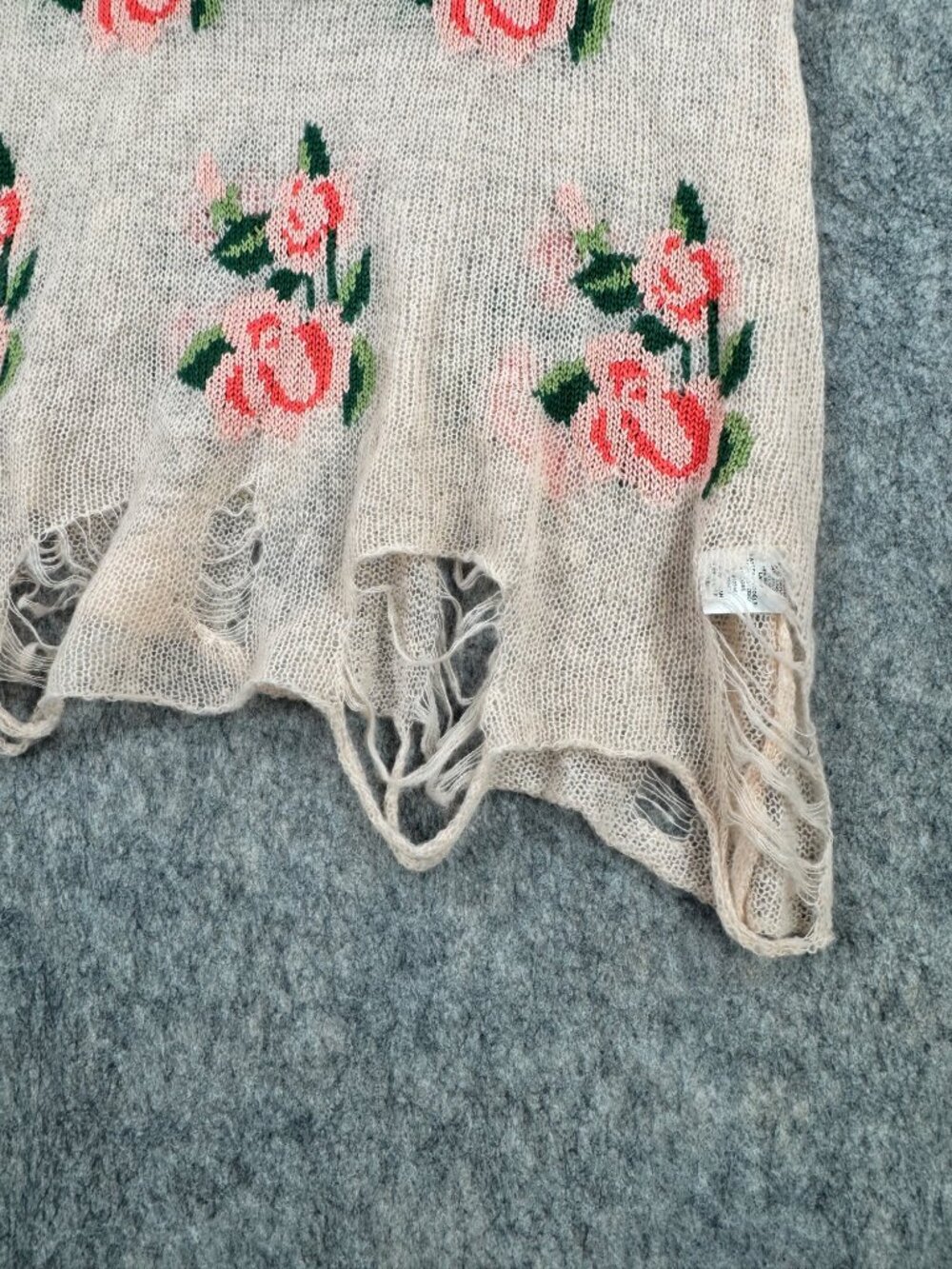 Wildfox White Label Prairie Rose Sweater Sz XS Distressed Pink - Picture 5 of 9